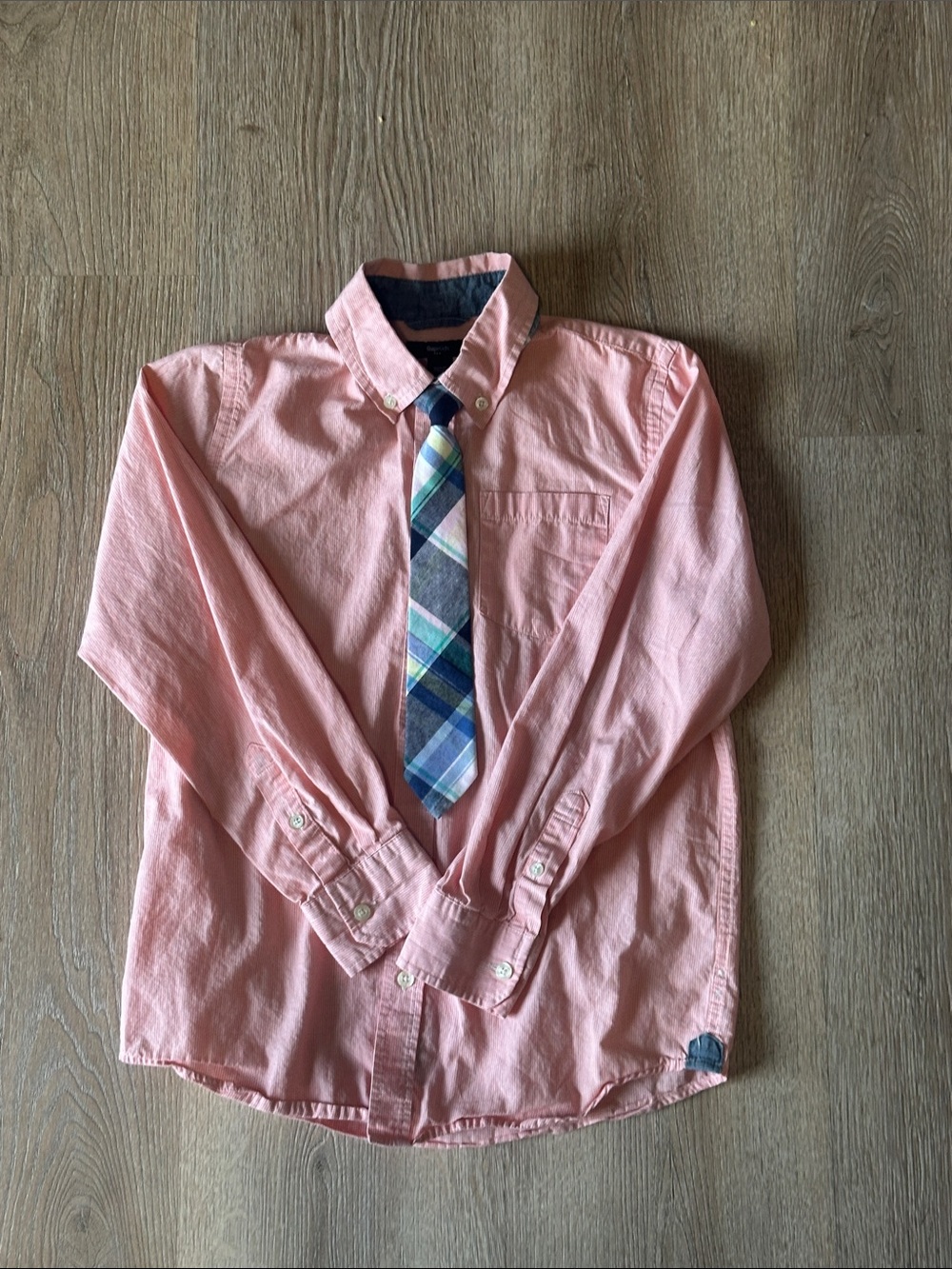 GAP Boys Pink Button-Down Shirt with Navy Plaid Tie